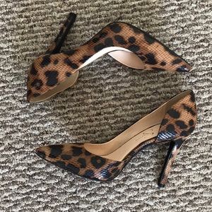 Jessica Simpson Claudette